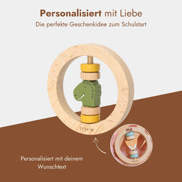 Personalisierbarer Holz-Greifling Tierfreunde mit Dinosaurier-Figur und Namensgravur von Trixie fuer Babys.