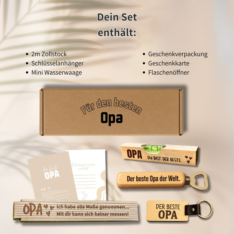 Personalisiertes Geschenkset Opa mit graviertem Zollstock, Wasserwaage, Flaschenöffner und Schlüsselanhänger aus Holz.