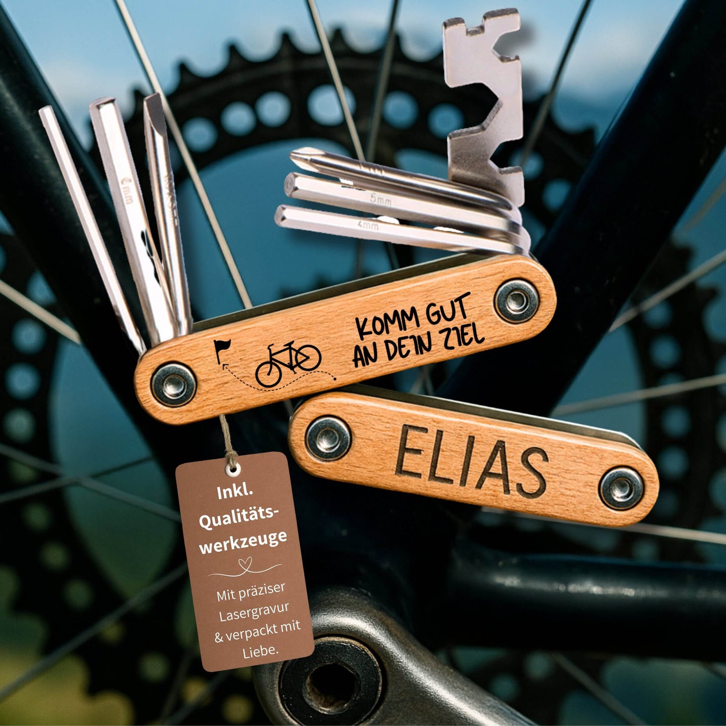 Personalisiertes Fahrrad Multitool aus Buche mit Gravur – Geschenk für Radfahrer