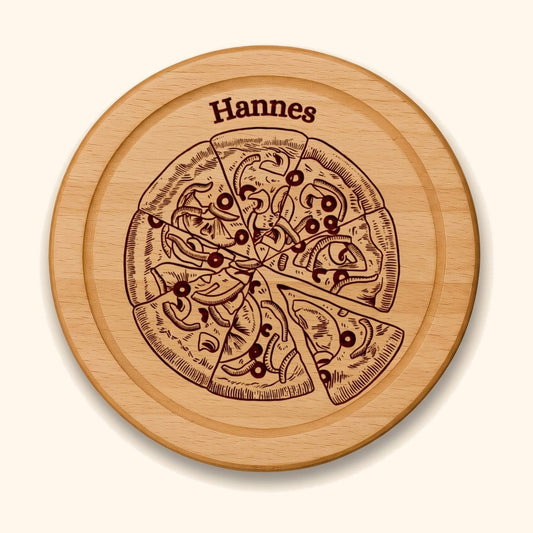 holzbrett personalisiert pizza buche rund 25cm vor cremefarbenem Hintergrund.