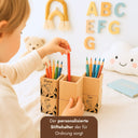 Personalisierter Stiftehalter aus Holz mit Tiermotiv-Gravur und Namensgravur fuer Kinder am Schreibtisch.