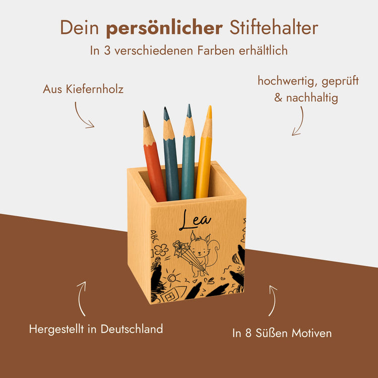 Personalisierter Stiftehalter aus Kiefernholz mit Tiermotiv-Gravur und Name, hergestellt in Deutschland.