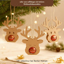 Rentier-Schokoladenhalter aus Holz mit Lindor-Kugel als Nase und Juteschnur zum Aufhängen am Weihnachtsbaum.