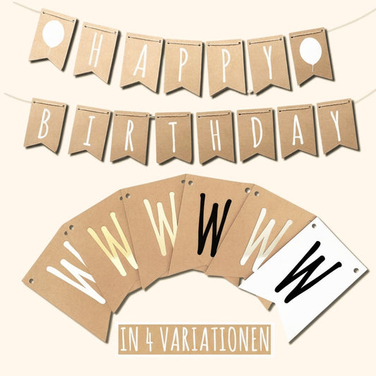 Kraftpapier-Wimpelkette Happy Birthday in vier Variationen mit schwarzen und goldenen Buchstaben. — vor cremefarbenem Hintergrund.