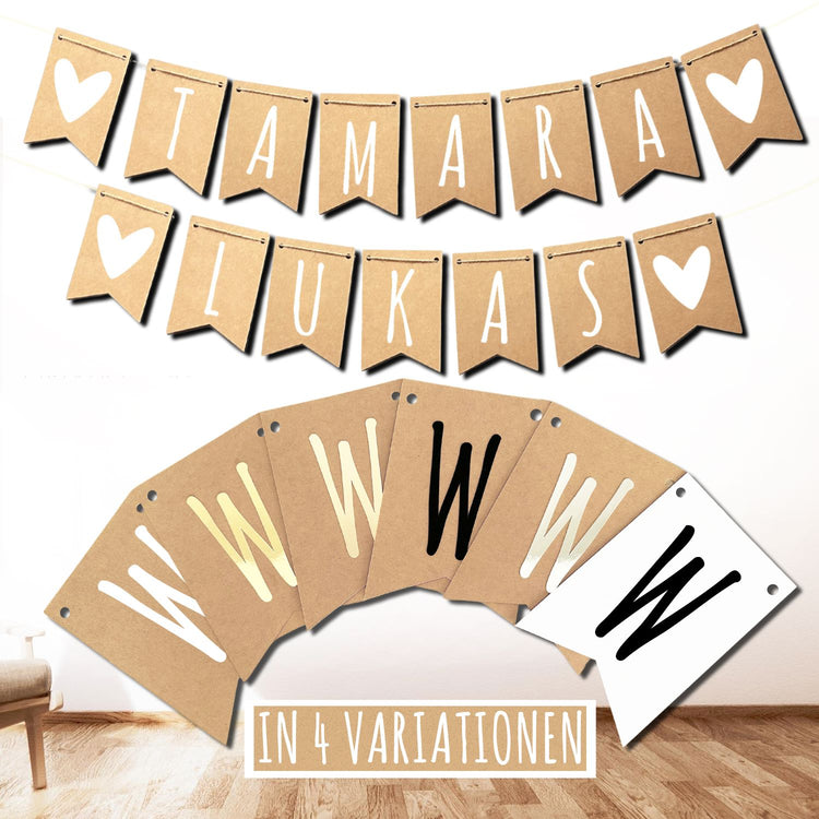 Personalisierte Wimpelkette aus Kraftpapier mit Namen und Herz-Wimpeln in vier Farbvariationen.