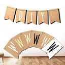 Personalisierbare Wimpelkette aus Kraftpapier mit einzelnen Buchstaben-Wimpeln zum Selbstgestalten.
